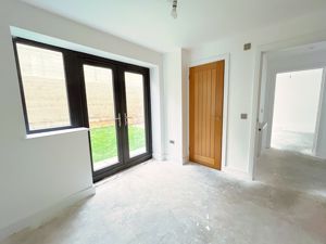 Photo 10- click for photo gallery